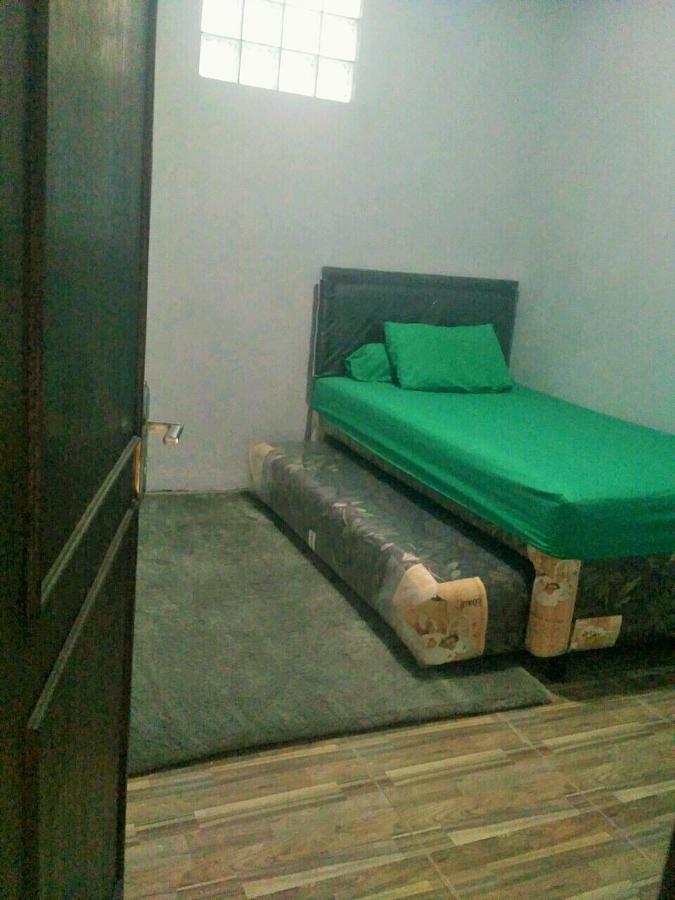 Homestay Bumi Asri III Cikutra Bandung Exterior foto