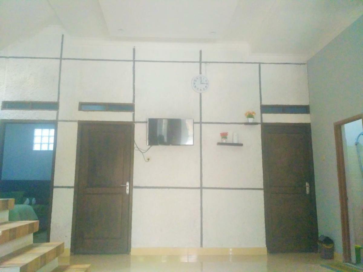 Homestay Bumi Asri III Cikutra Bandung Exterior foto